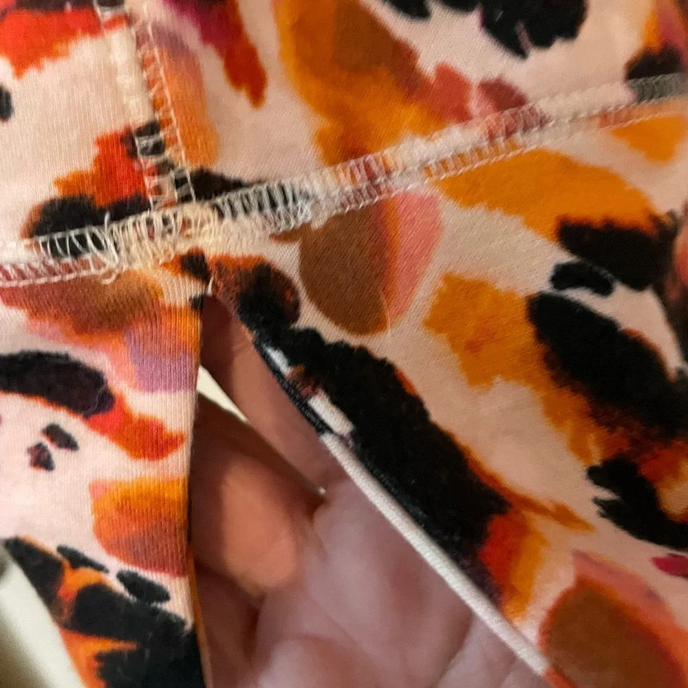 Westbound 3/4 Sleeve Top - Orange and Black Print - Picture 3 of 11